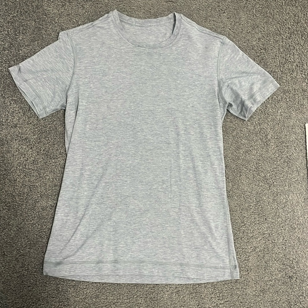 Mens Lululemon Tshirt. Size Small